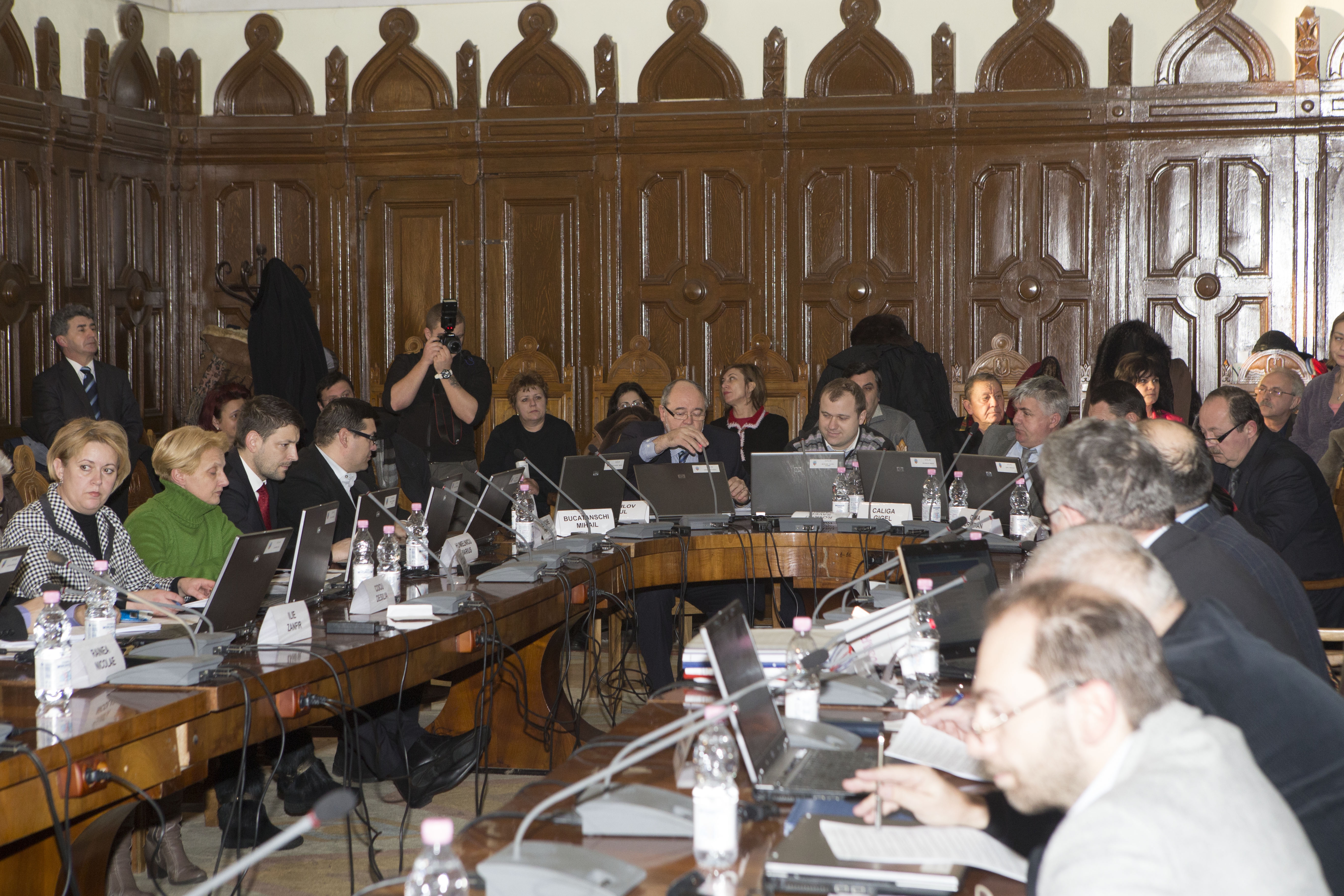 Apaterm, în 2014/ Buget aprobat sub spectrul falimentului