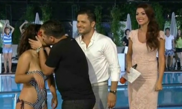 O iubire de-o vară. Cu o virgină!