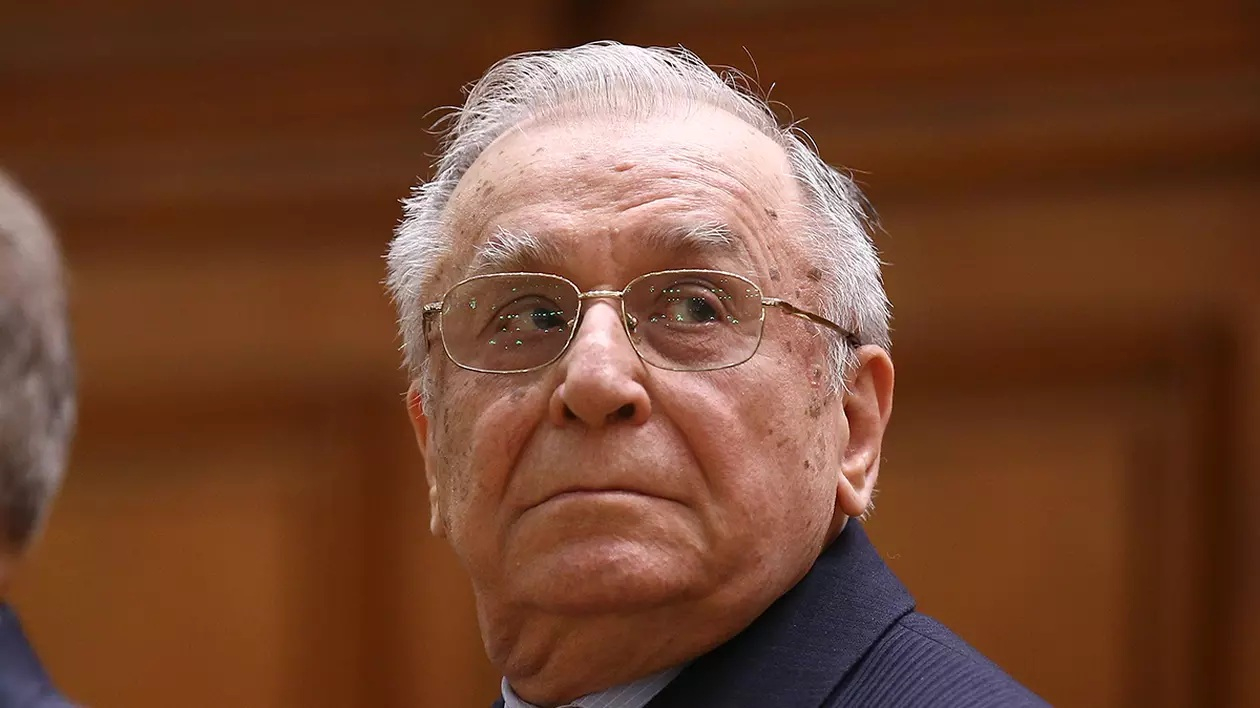 Ion Iliescu a rămas fără certificatul de revoluționar
