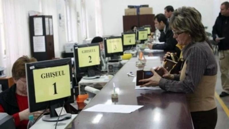 Salariile și sporurile bugetarilor, înghețate