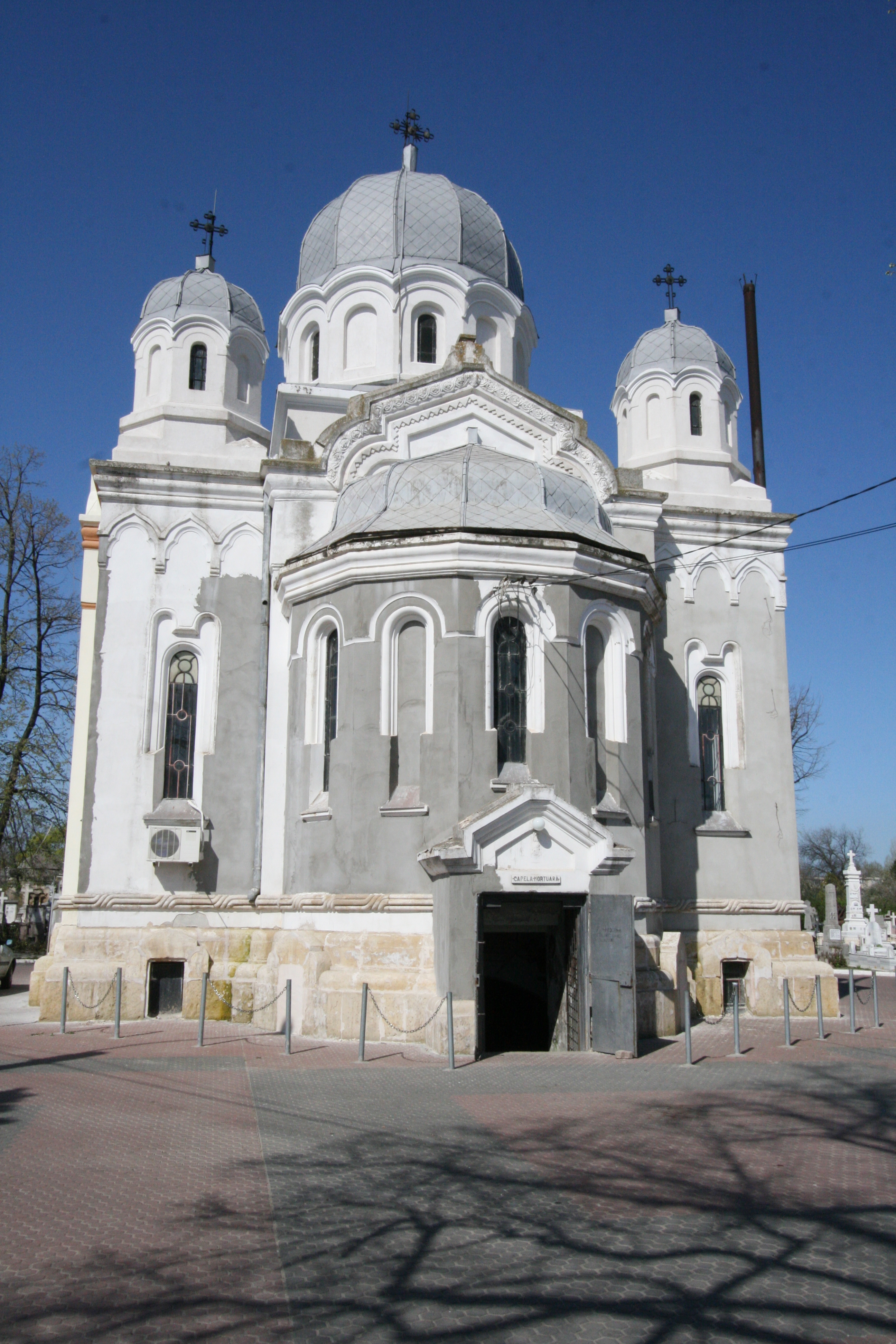 Campanie VL "Biserici istorice gălăţene": Capela „Eternitatea” - locul fluviului de lacrimi