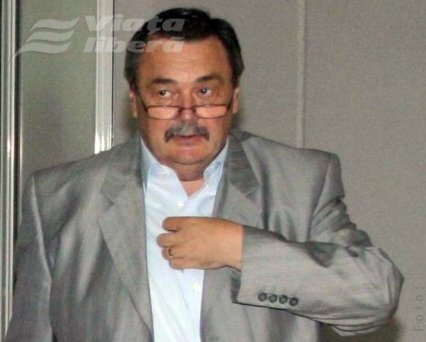 Prima soluţie anticriză, în variantă liberală: demisia Guvernului Boc 