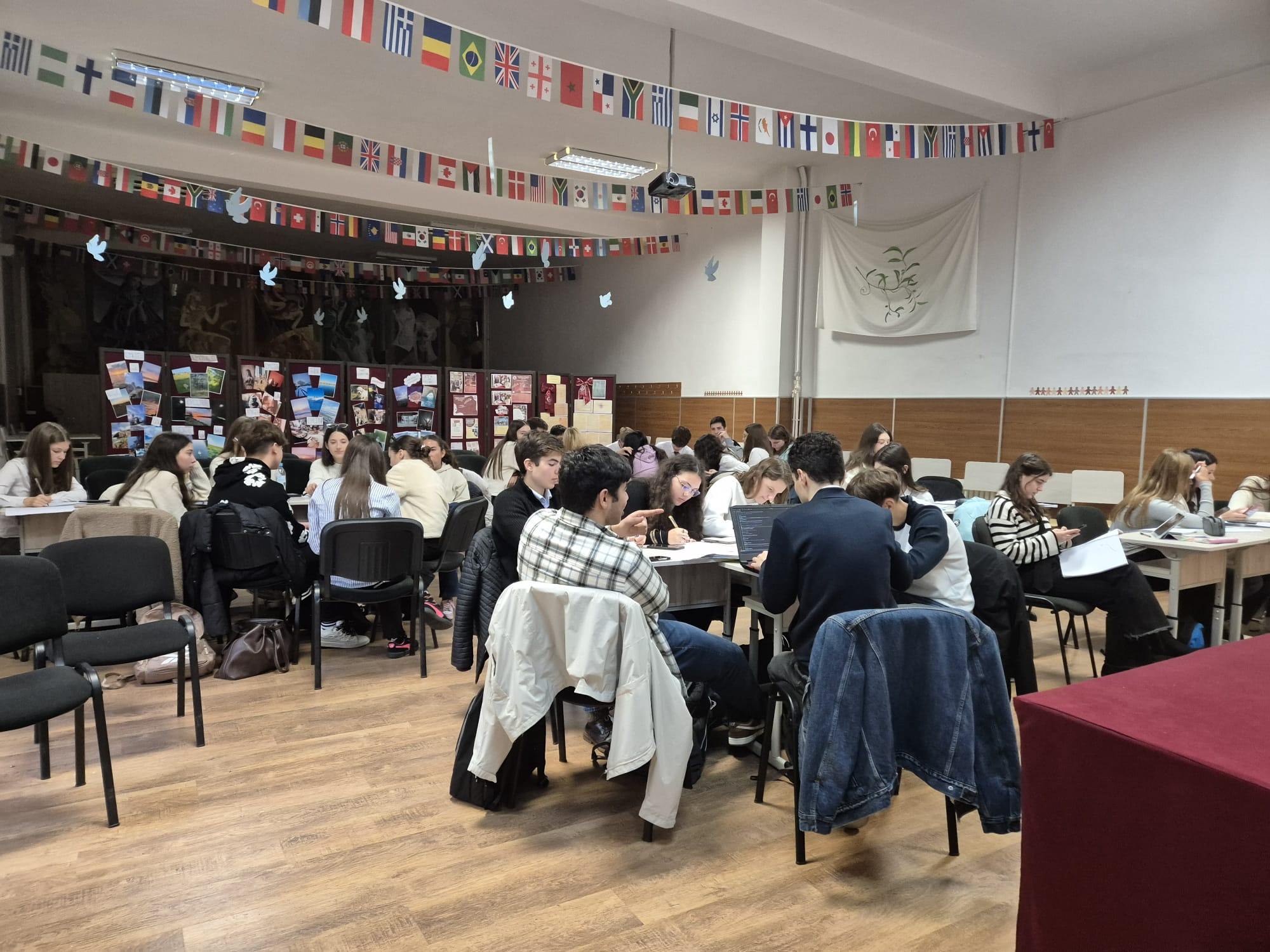 Colegiul „Costache Negri”, într-o competiție internațională de matematică