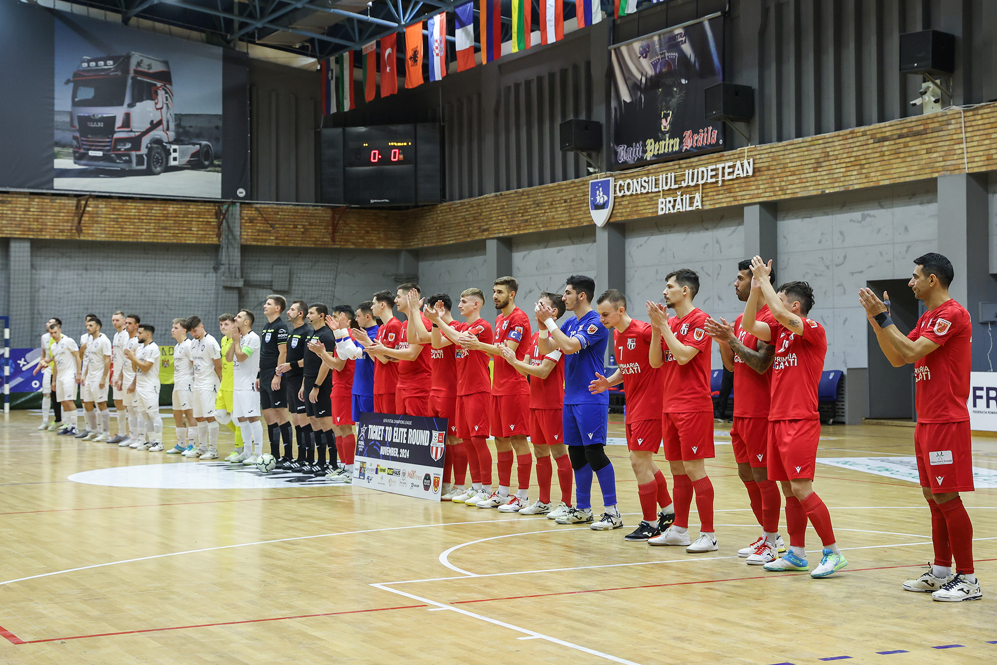 Campionii de la United, din nou pe primul loc