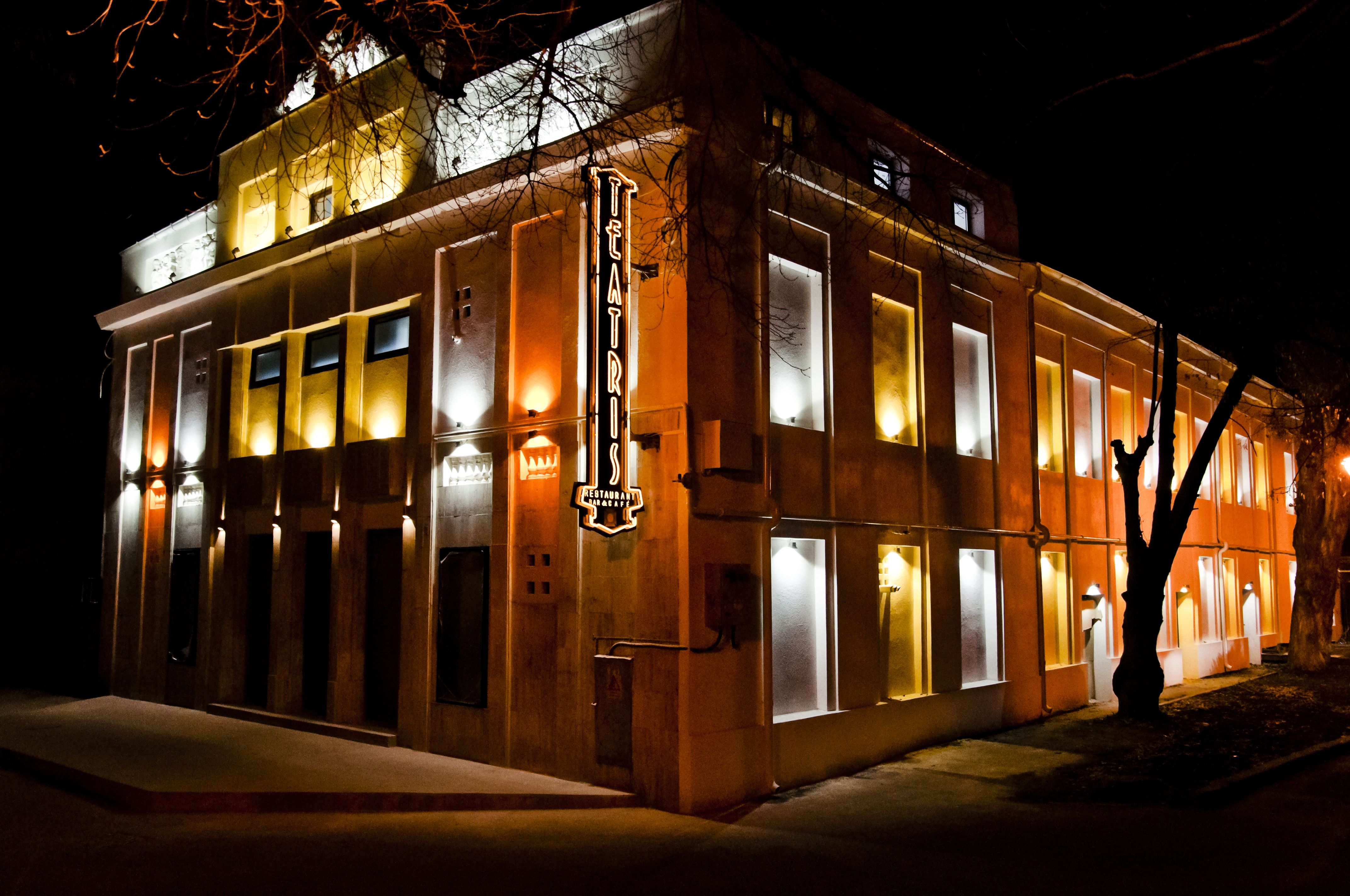 Nou în Galaţi: Teatris, pentru o seară de neuitat alături de cei dragi (P)