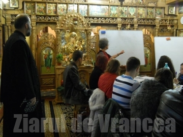 FOCŞANI: Meditaţii în BISERICĂ pentru BAC 2015