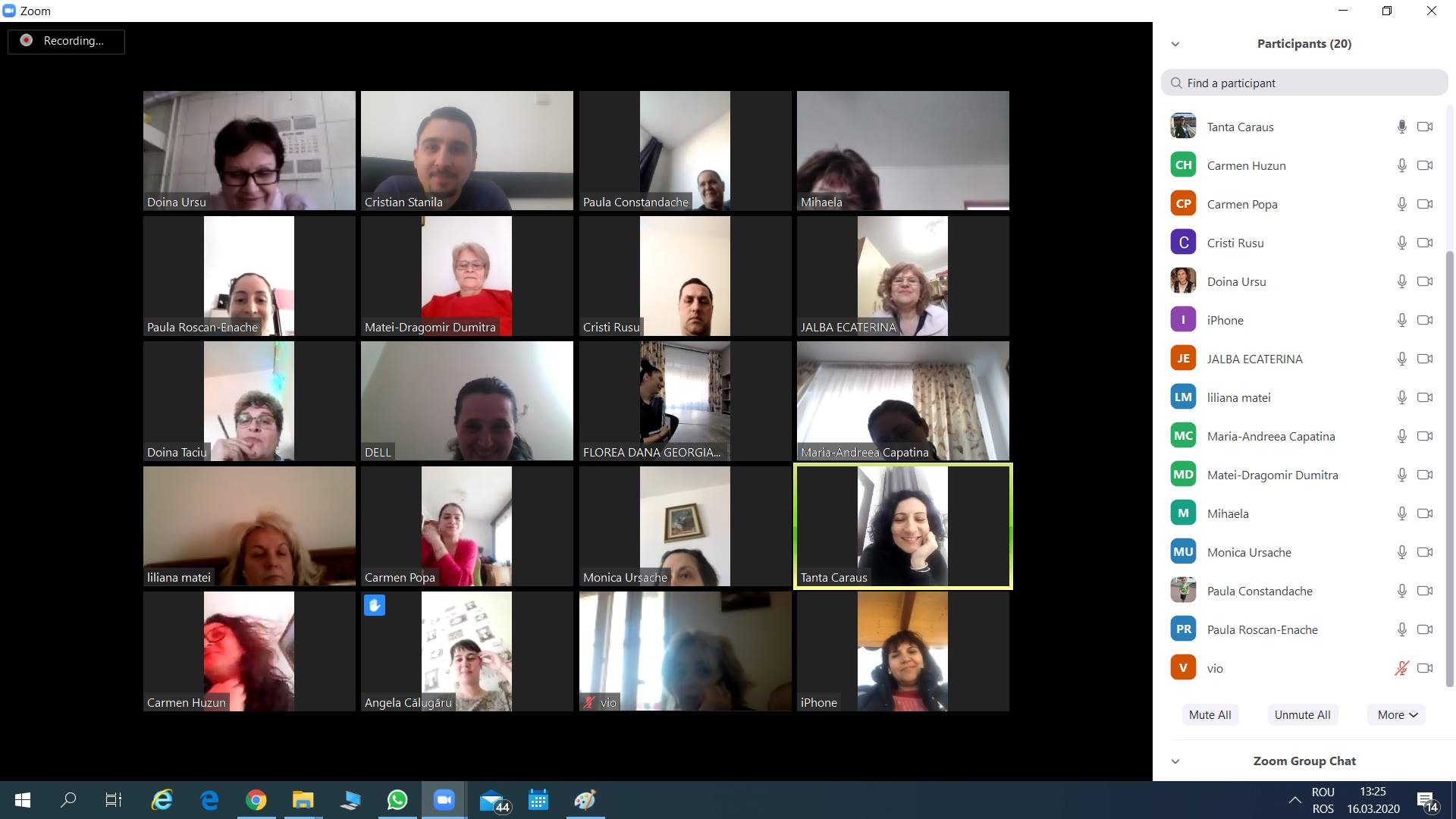 Prea multe platforme de predare on-line, nicio metodologie