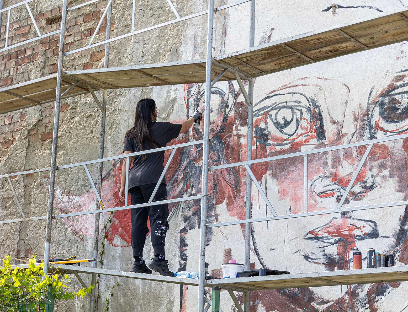 Galațiul, transformat spectaculos de o nouă ediție Htag Festival