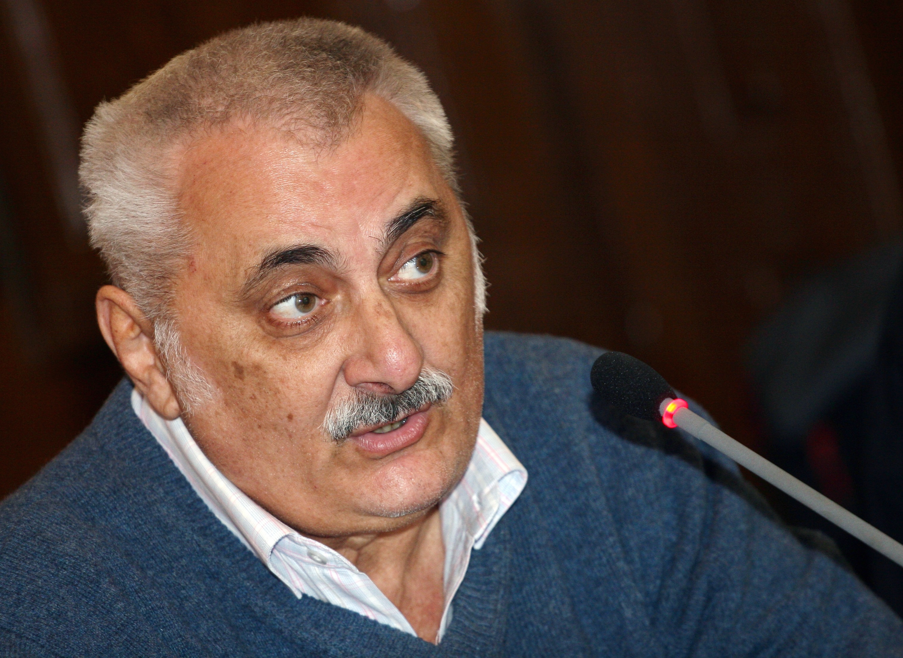 Bacalbaşa MINTE fără jenă gălăţenii