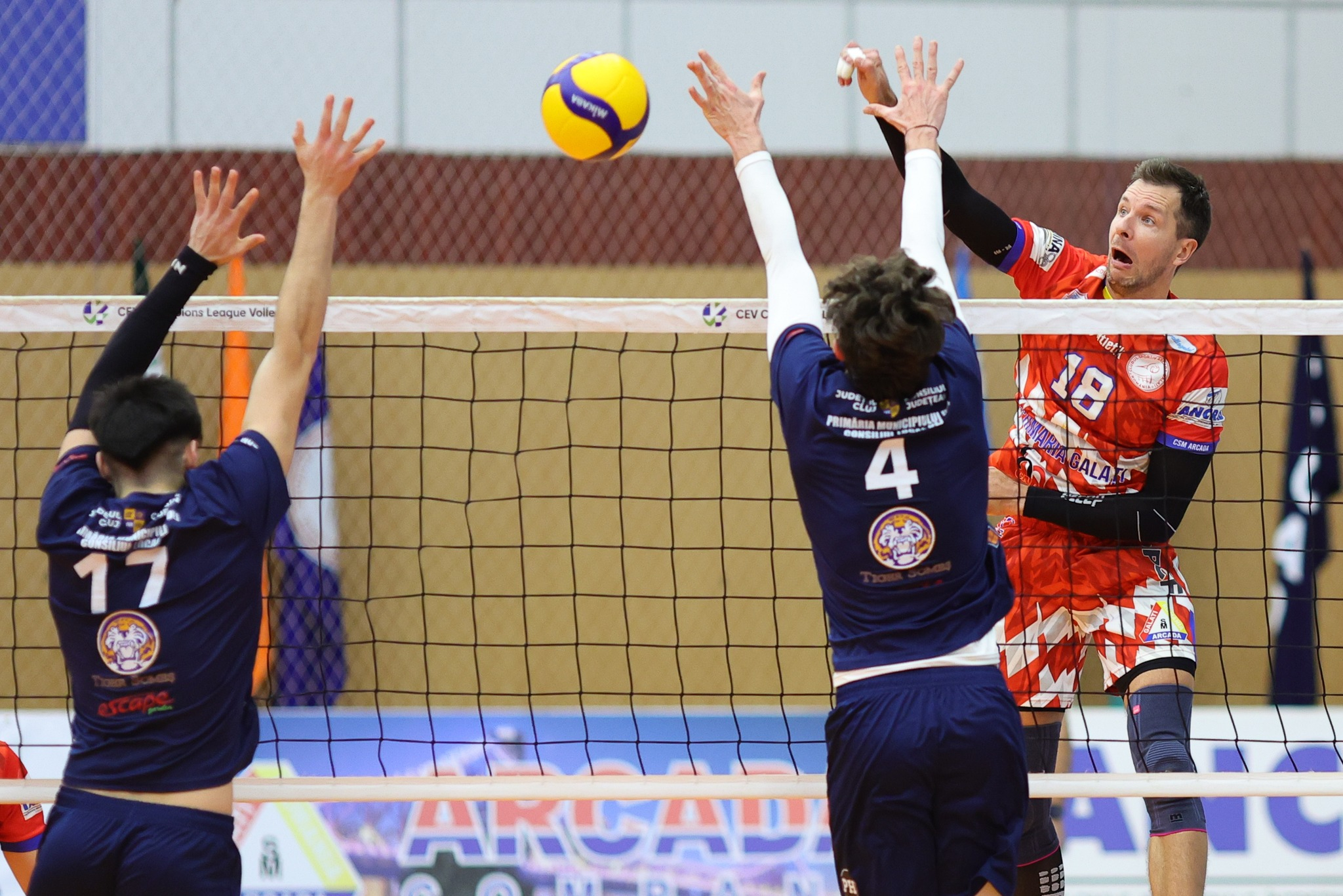 N-a fost loc de surprize la Galați. CSM Arcada țintește prima poziție