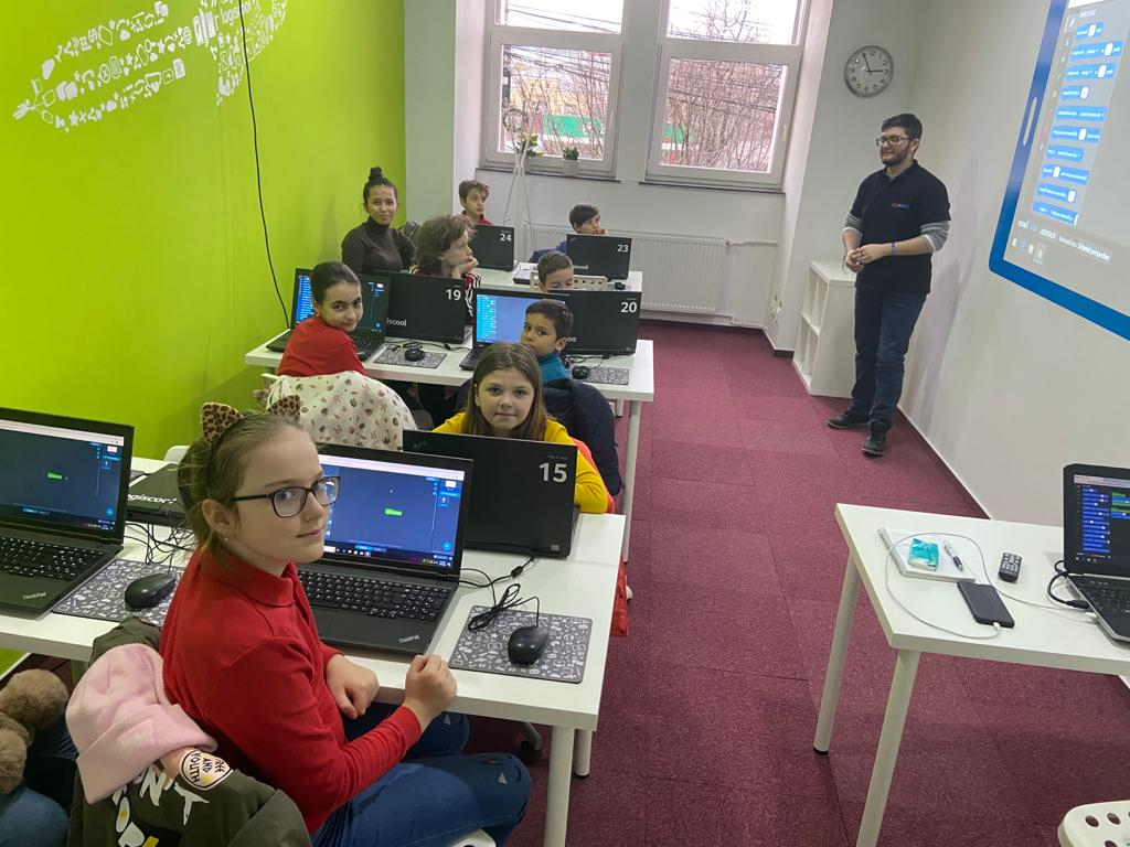 Logiscool – o poartă spre viitor