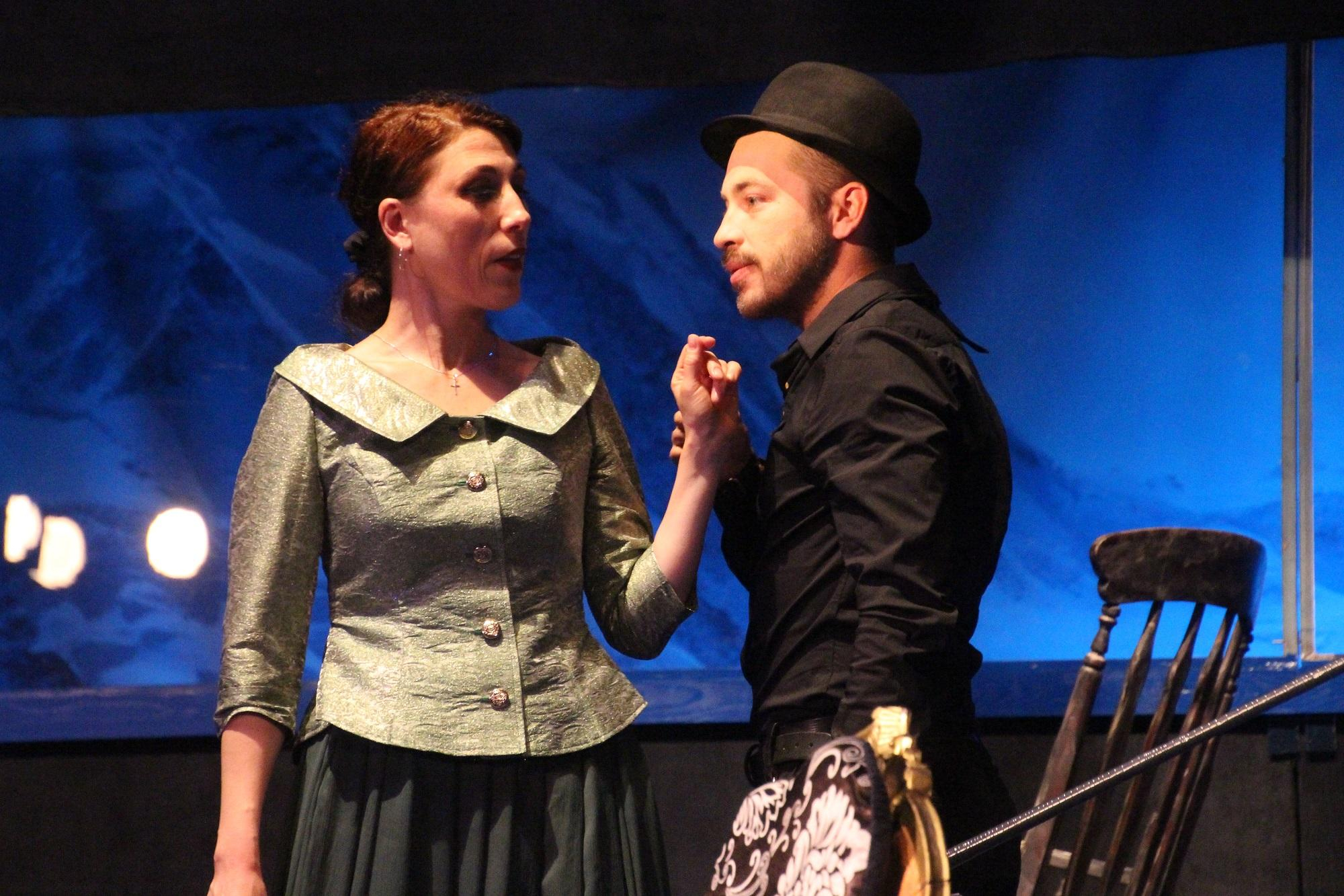 Un spectacol după o carte scrisă de Regina Crimei