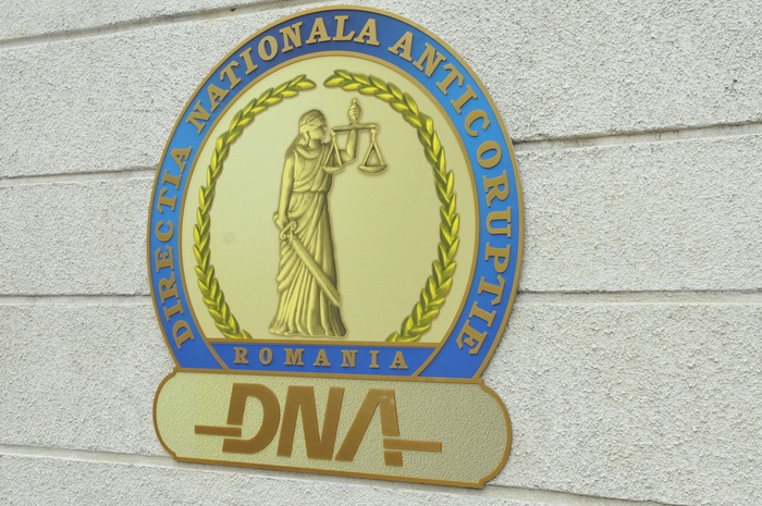 Preşedinta unei JUDECĂTORII, REŢINUTĂ de DNA Galaţi