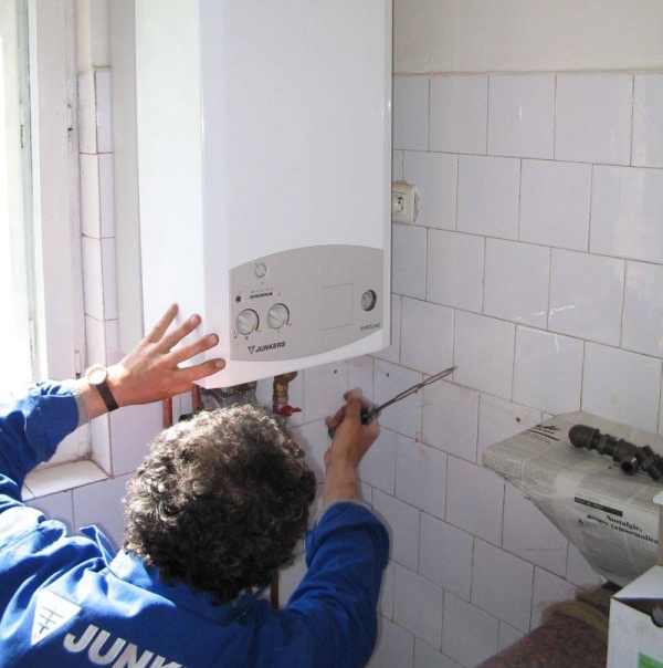 Din 2013 sau 2015 UE ar putea impune o taxă pe centralele de apartament