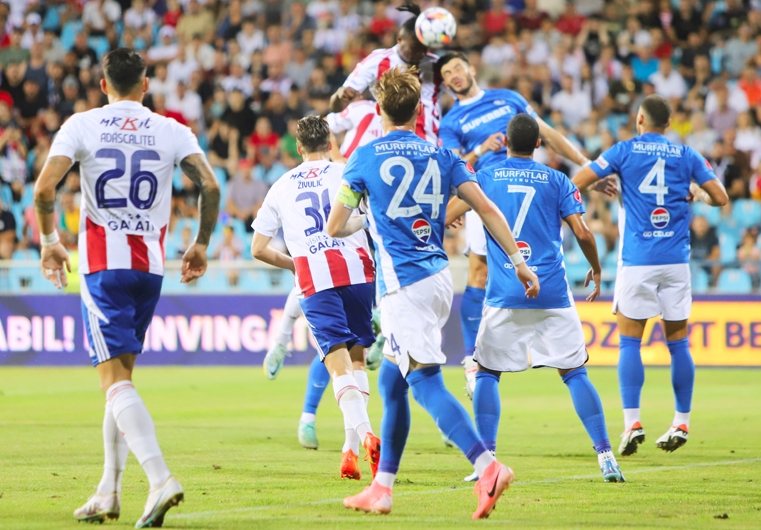 Oţelul a rămas neînvinsă, după 0-0 cu Farul