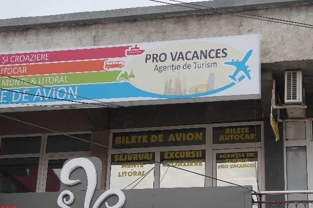 O familie din Galaţi - nouă VICTIMĂ a agenţiei de turism Pro Vacances