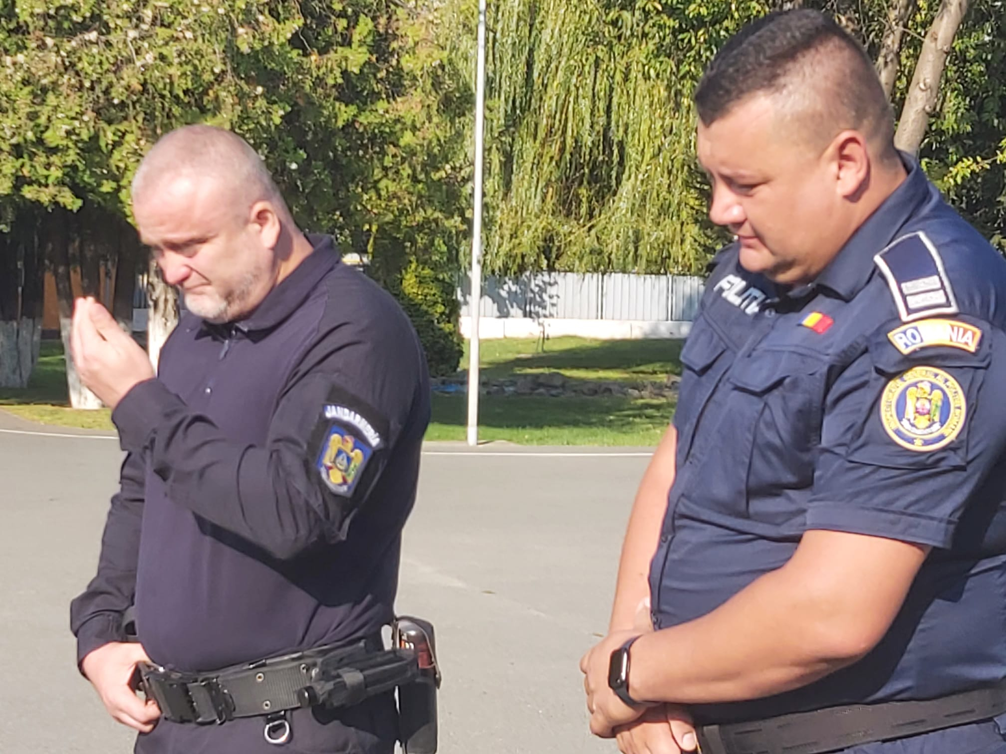 Cine te învaţă să fii om