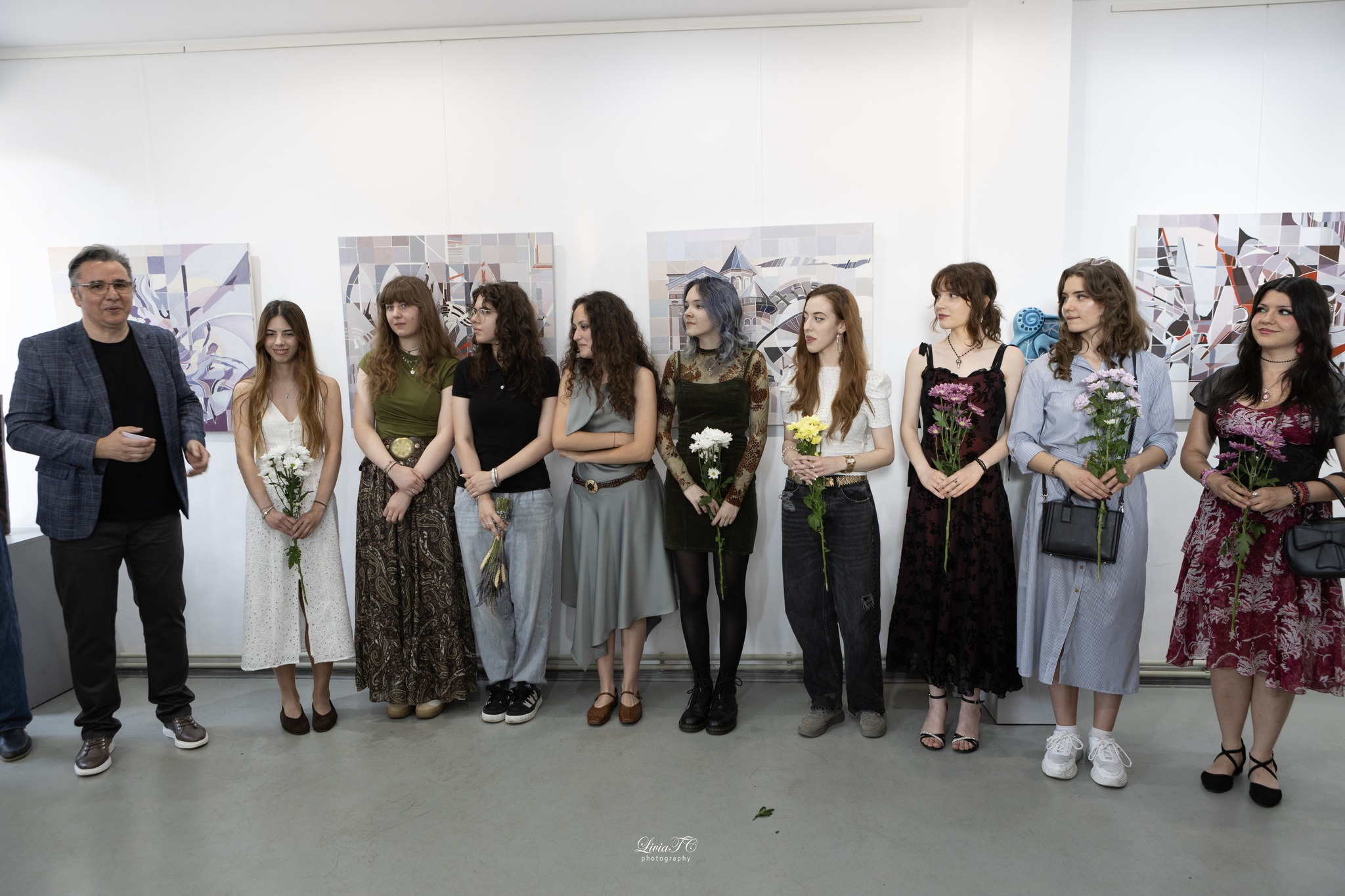 Carnet cultural gălăţean. Ce expoziţii putem vedea în weekend