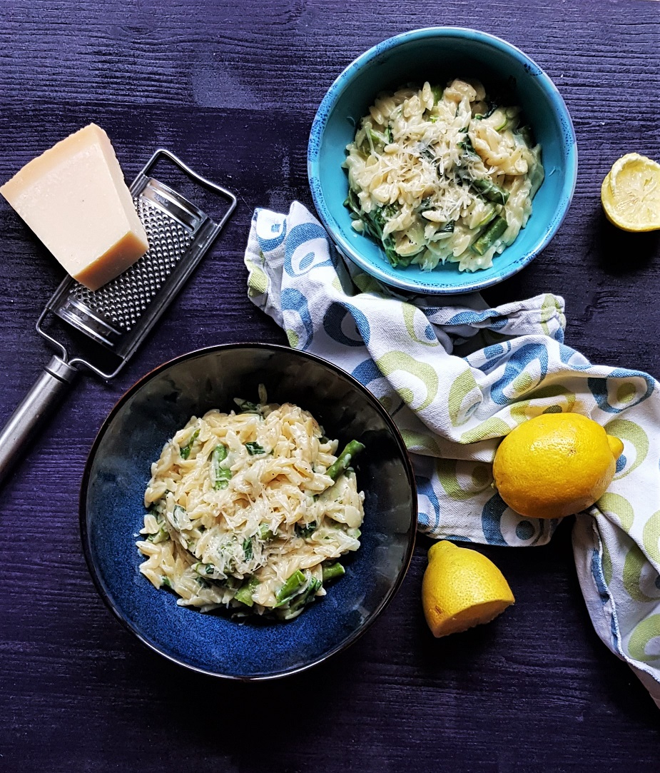 Orzo cremos cu spanac și sparanghel verde