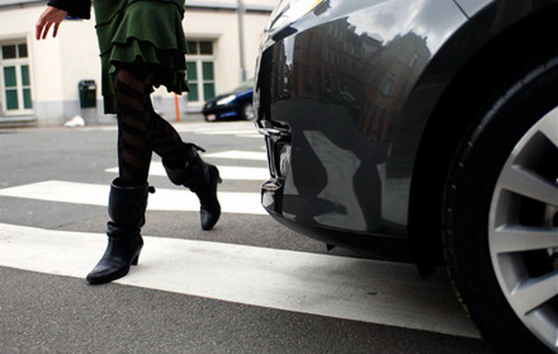 O minoră lovită pe trecerea de pietoni pe strada Basarabiei