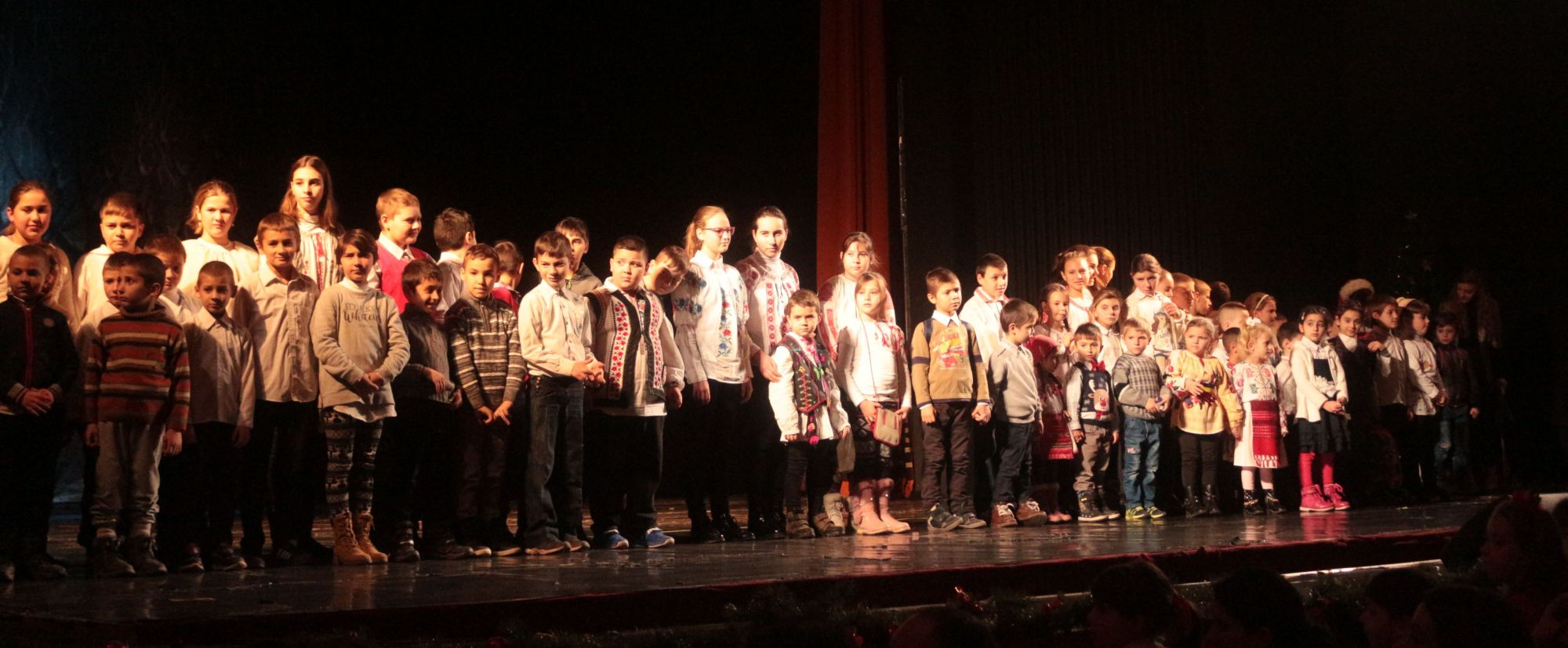 Zâmbete și sărbători mai îmbelșugate pentru 92 de copii. ”Fii și tu Moș Crăciun”