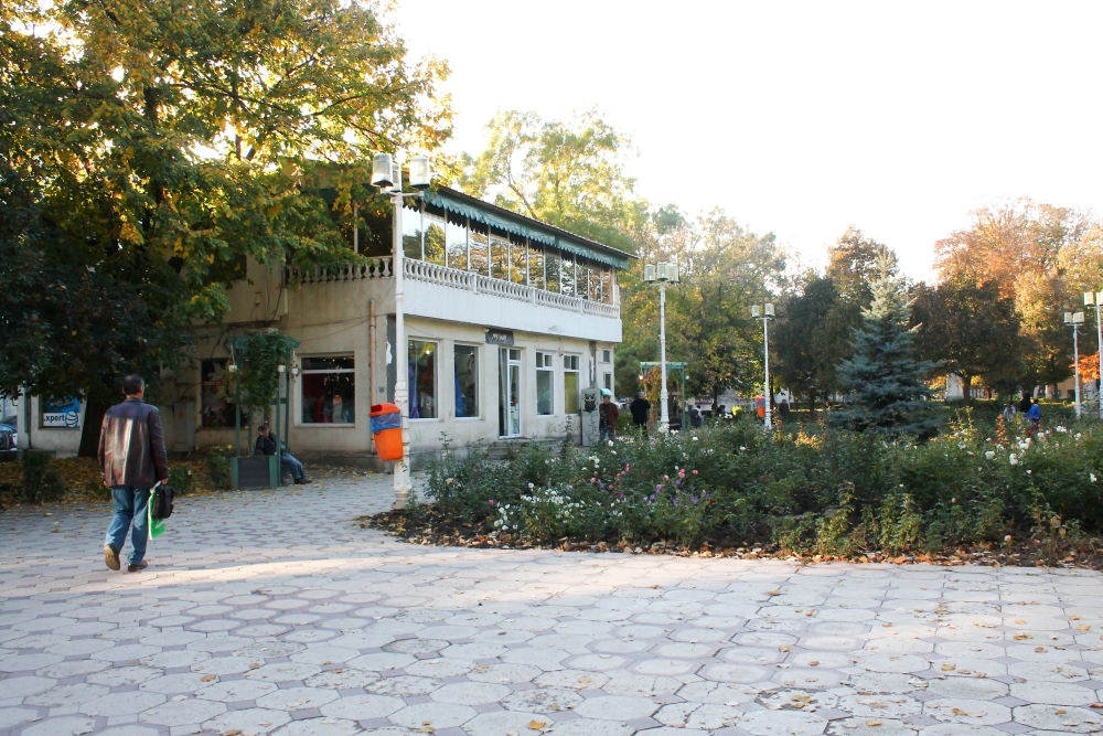 S-a aprobat! Sexy-clubul din Parcul Eminescu va fi DEMOLAT