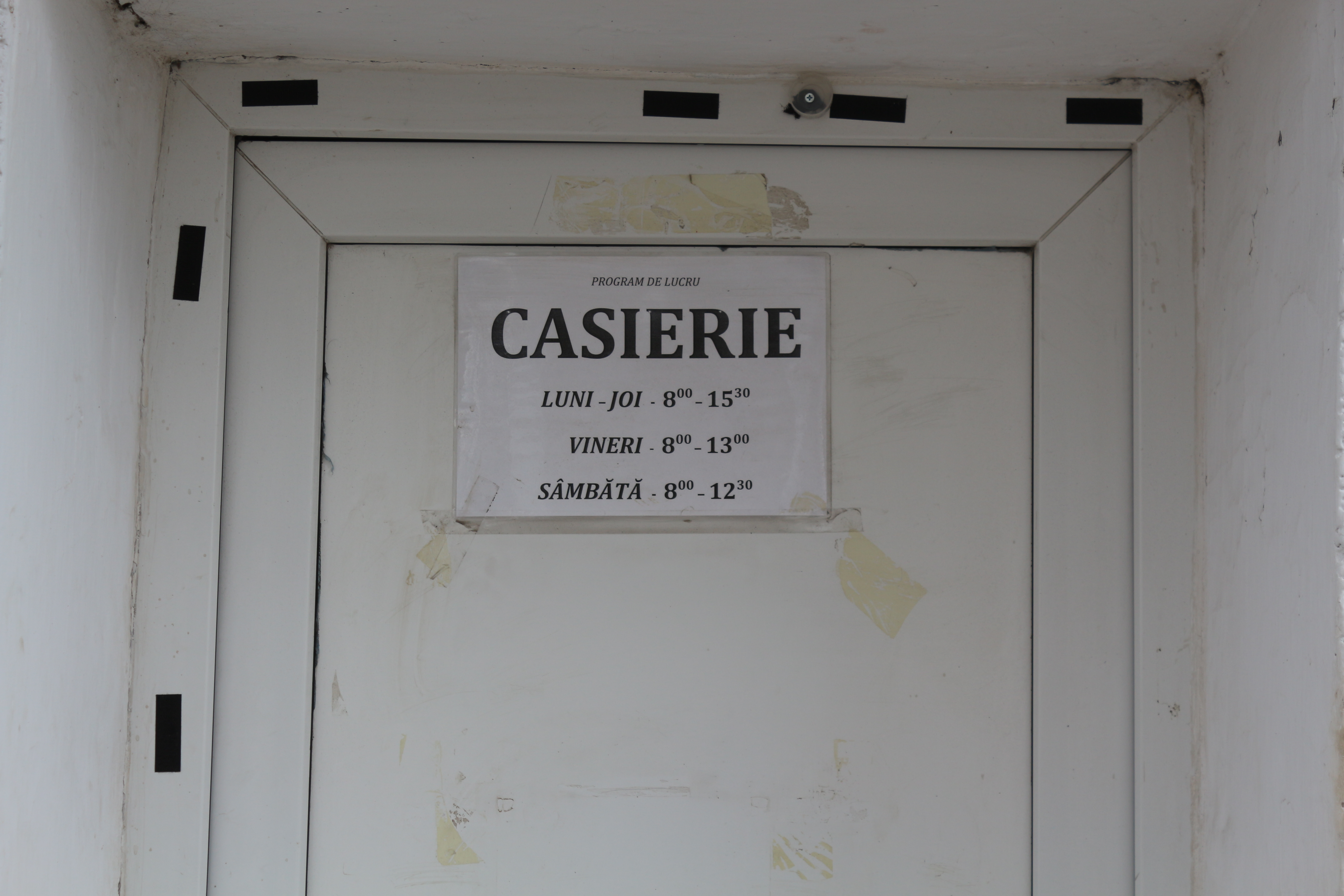 Unde se achită taxa pentru locuri de veci ?