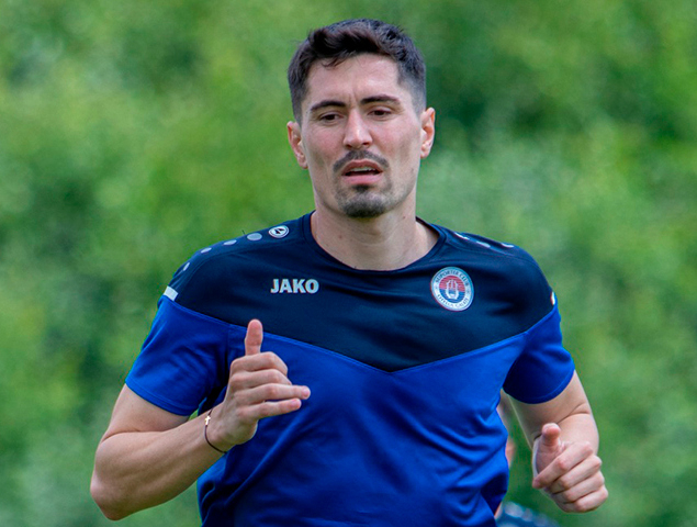 Celea pleacă, Oțelul transferă doi portughezi