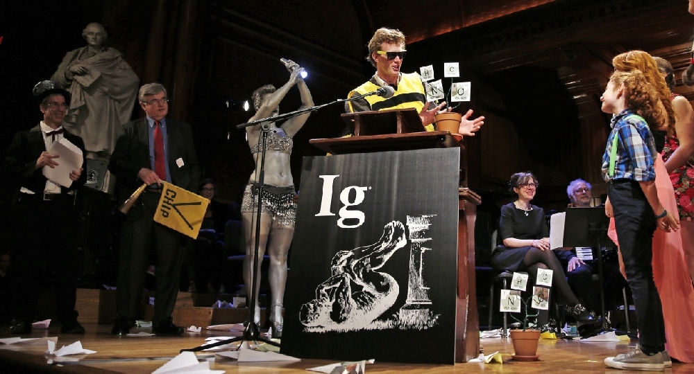Premiile Ig Nobel 2015 sau cele mai trăsnite şi inutile descoperiri ştiinţifice de anul acesta
