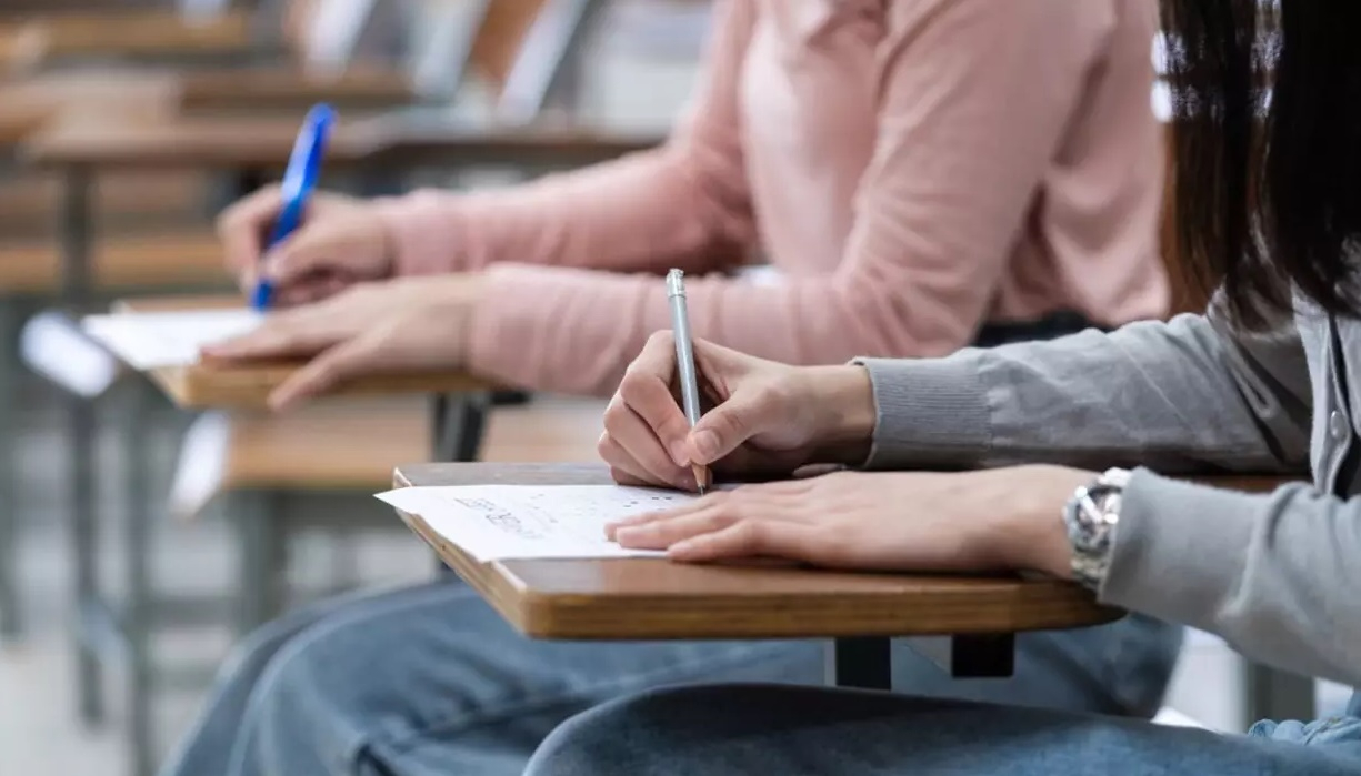 139 de absenți la proba scrisă la Matematică a Evaluării Naționale