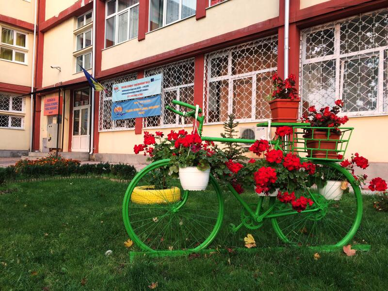 Concurs cu premii substanțiale pentru liceenii care vor să devină contabili