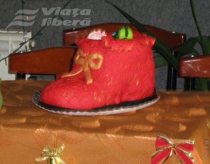 Expoziţie de prăjituri pentru Moş Nicolae