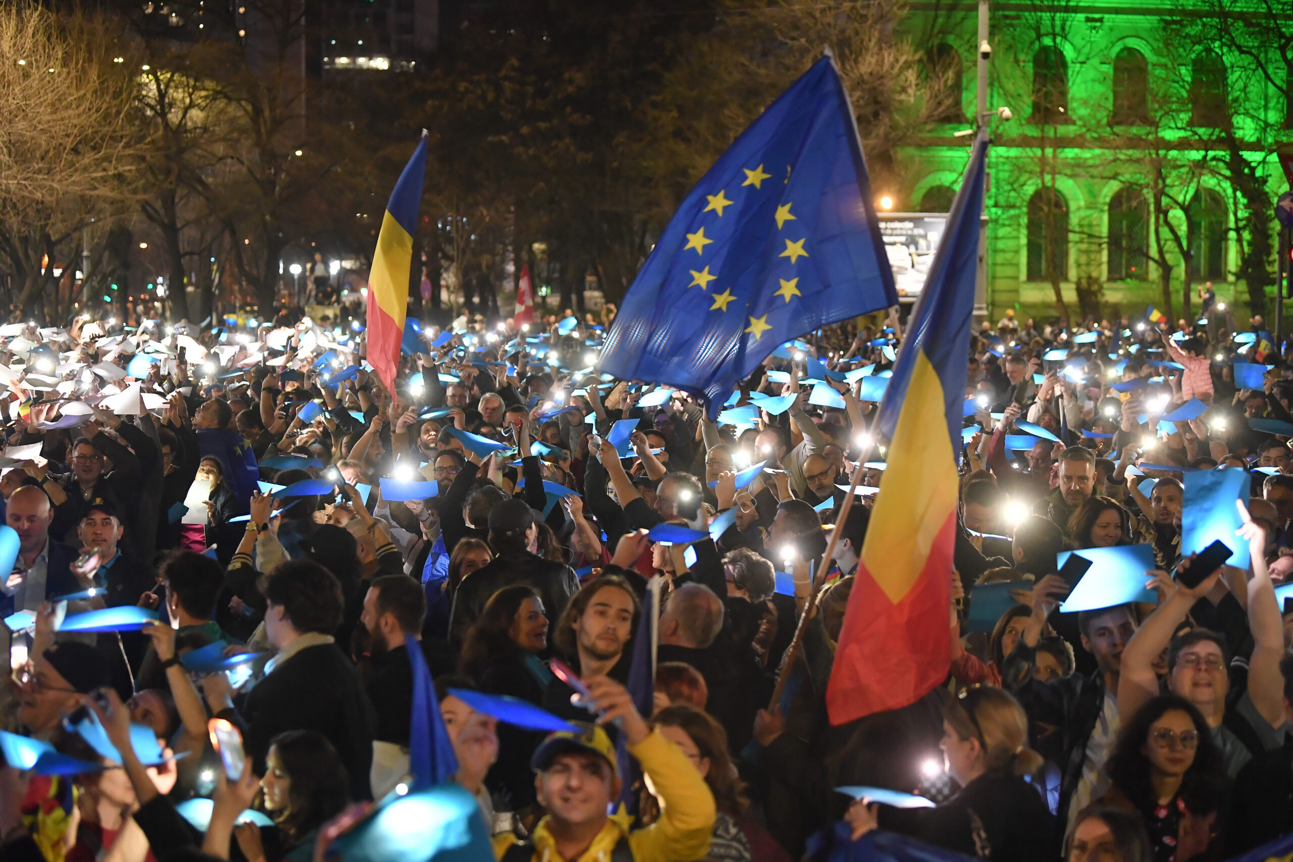 Mii de persoane au participat la mitingul EuRoManifest