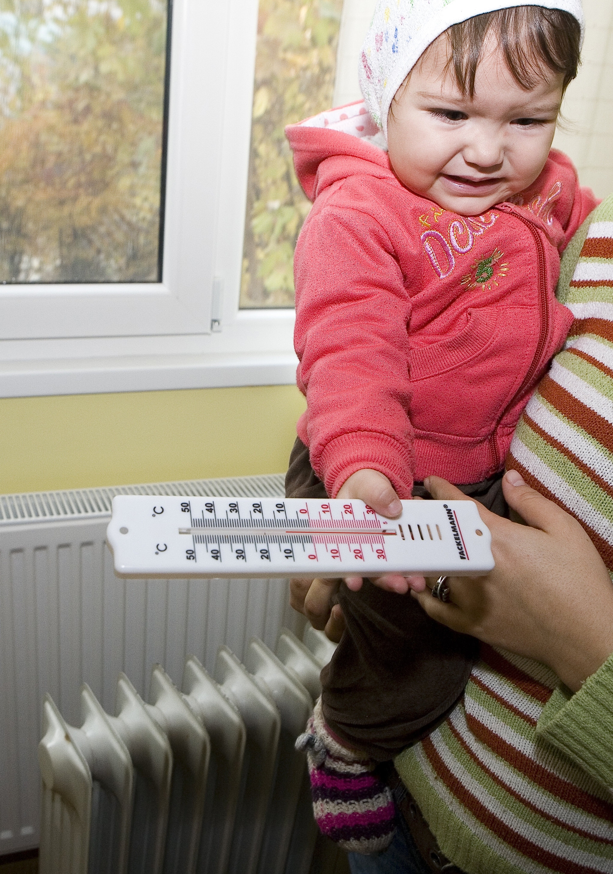 Deşi avem mai mulţi şomeri, primim mai puţine ajutoare pentru încălzire