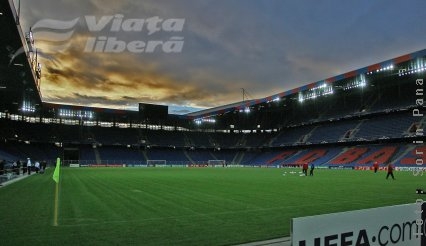 Terenul stadionului din Basel, afectat de ploaie