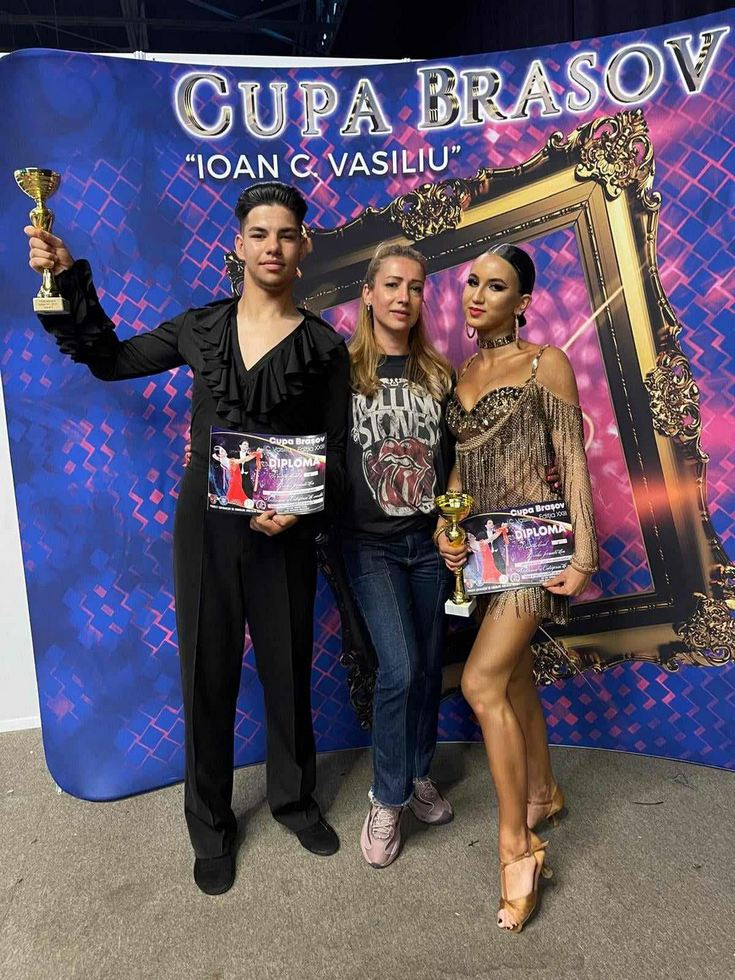 Antonio Molnar și Alesia Maria Vîrtosu, doi dansatori de colecție