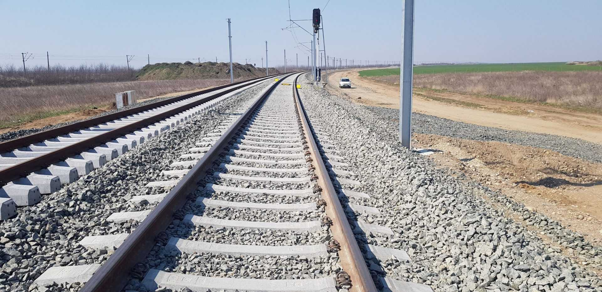 Modernizările feroviare din 2025 aduc câteva minute câștigate, dar multe blocaje