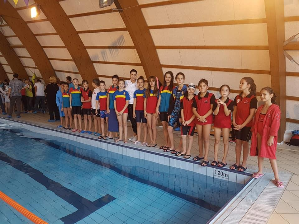 Înotătorii gălățeni, remarcați la Tulcea