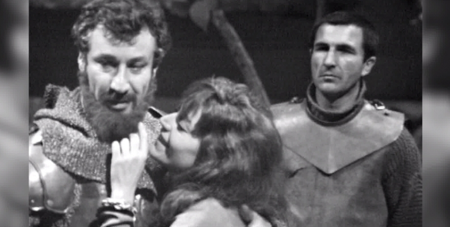 Seară de patrimoniu cu o actriţă care a debutat la Galaţi