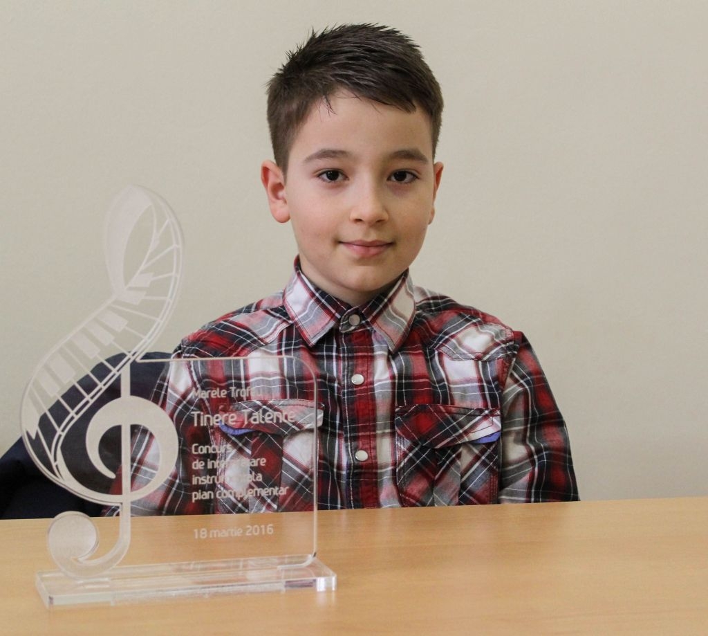 INTERVIU cu Rareş-Andrei Neculau - PIANIST DE SUCCES, la numai nouă ani!