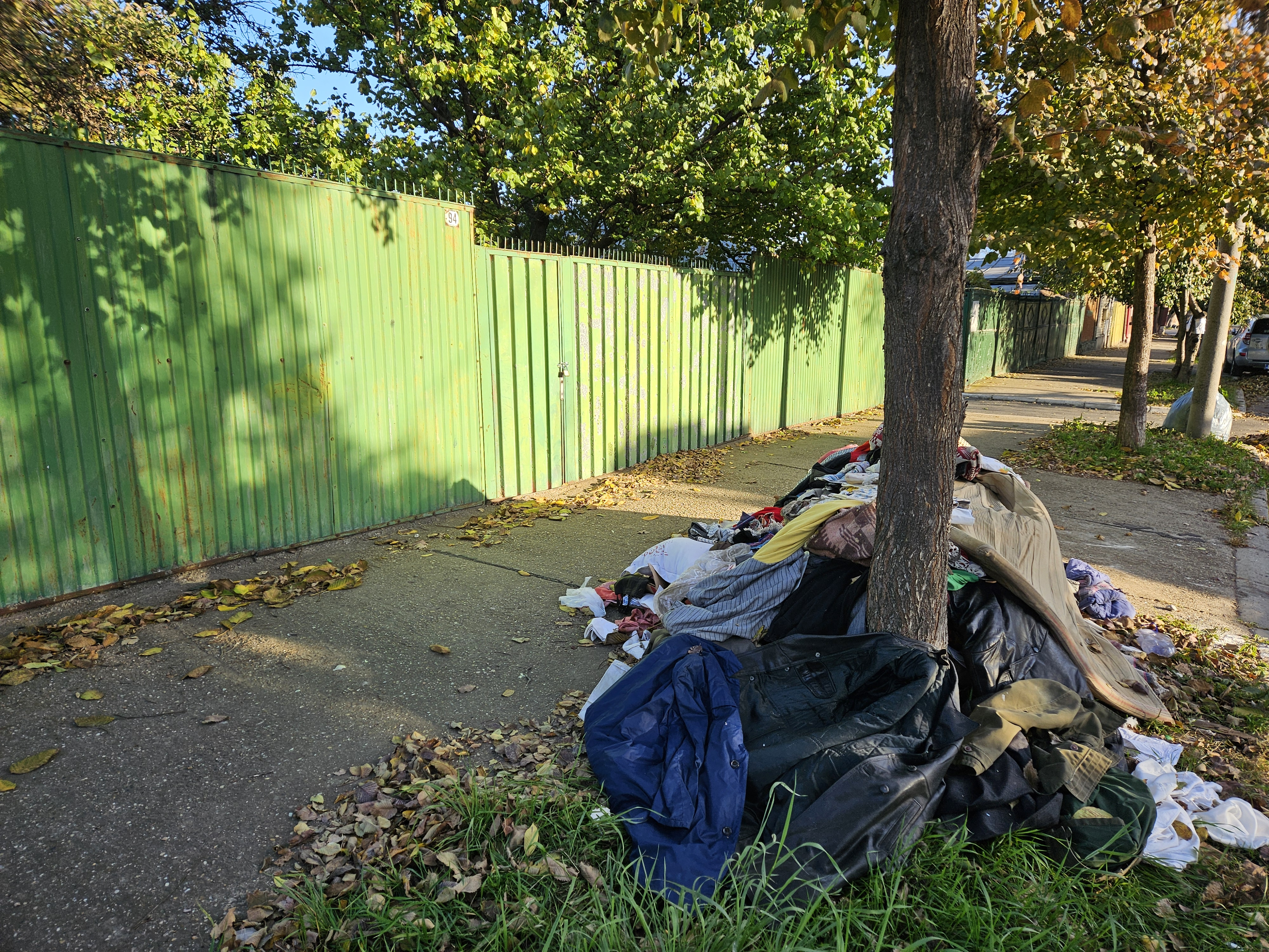 O ţară ca afară, dar cu cine?