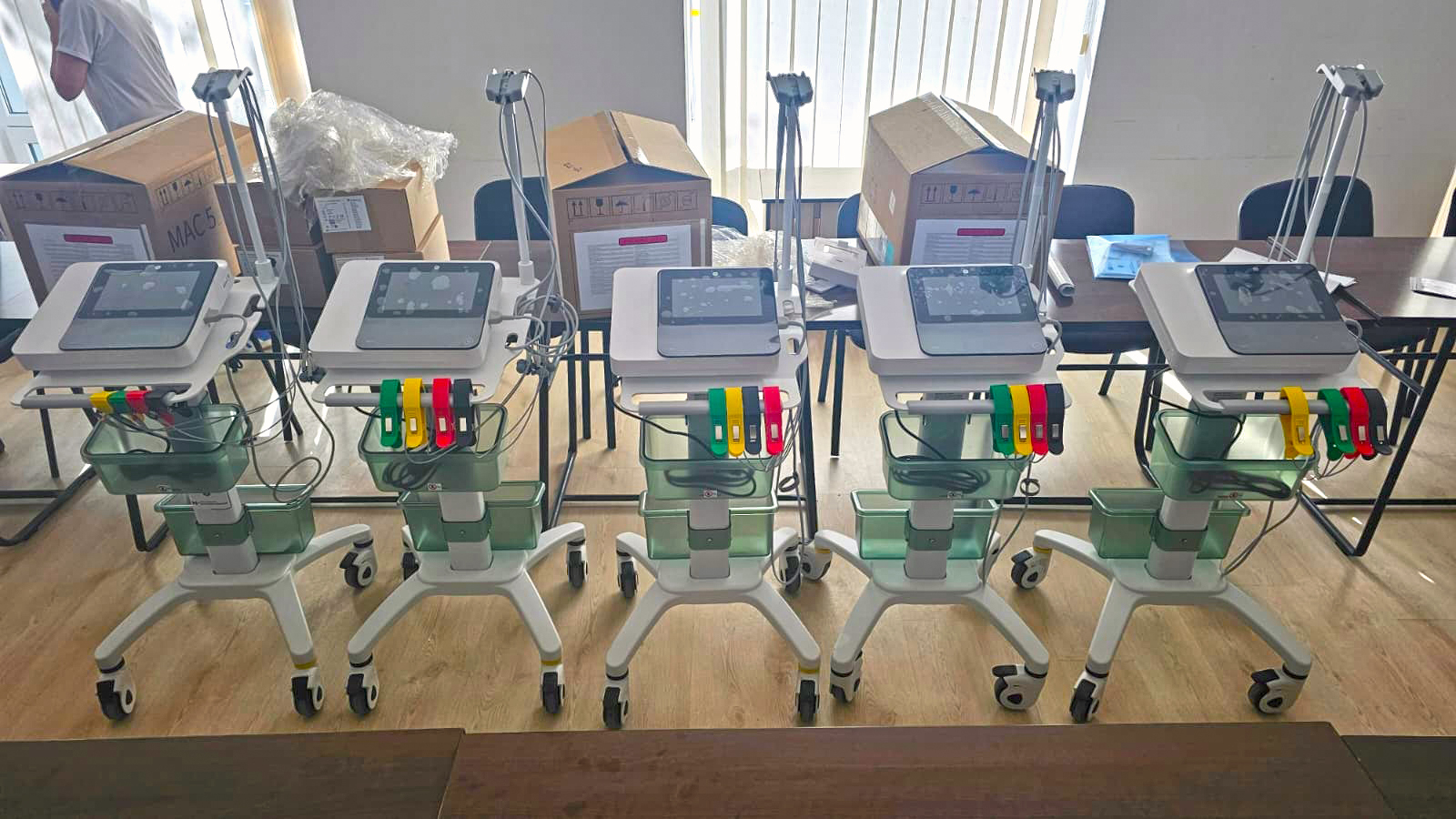 Peste 100 de noi echipamente și accesorii medicale pentru Ambulatoriul de Specialitate al Spitalului Județean Galați