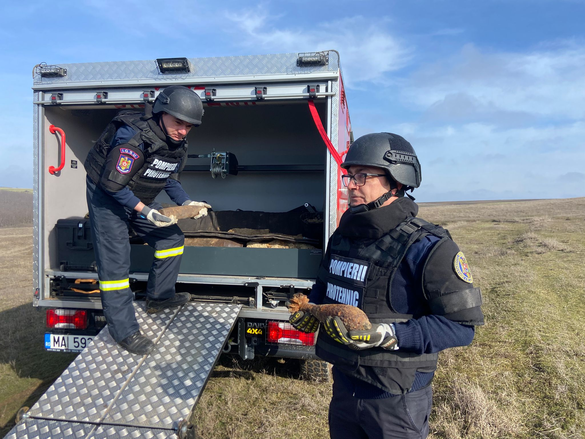 Muniție neexplodată, distrusă de echipa pirotehnică a ISU Galați