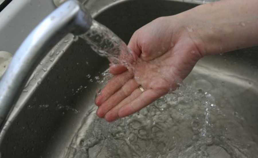 Ne aşteaptă o nouă MAJORARE a PREȚULUI apei şi canalizării. Ce SCUMPIRI pregăteşte APĂ CANAL