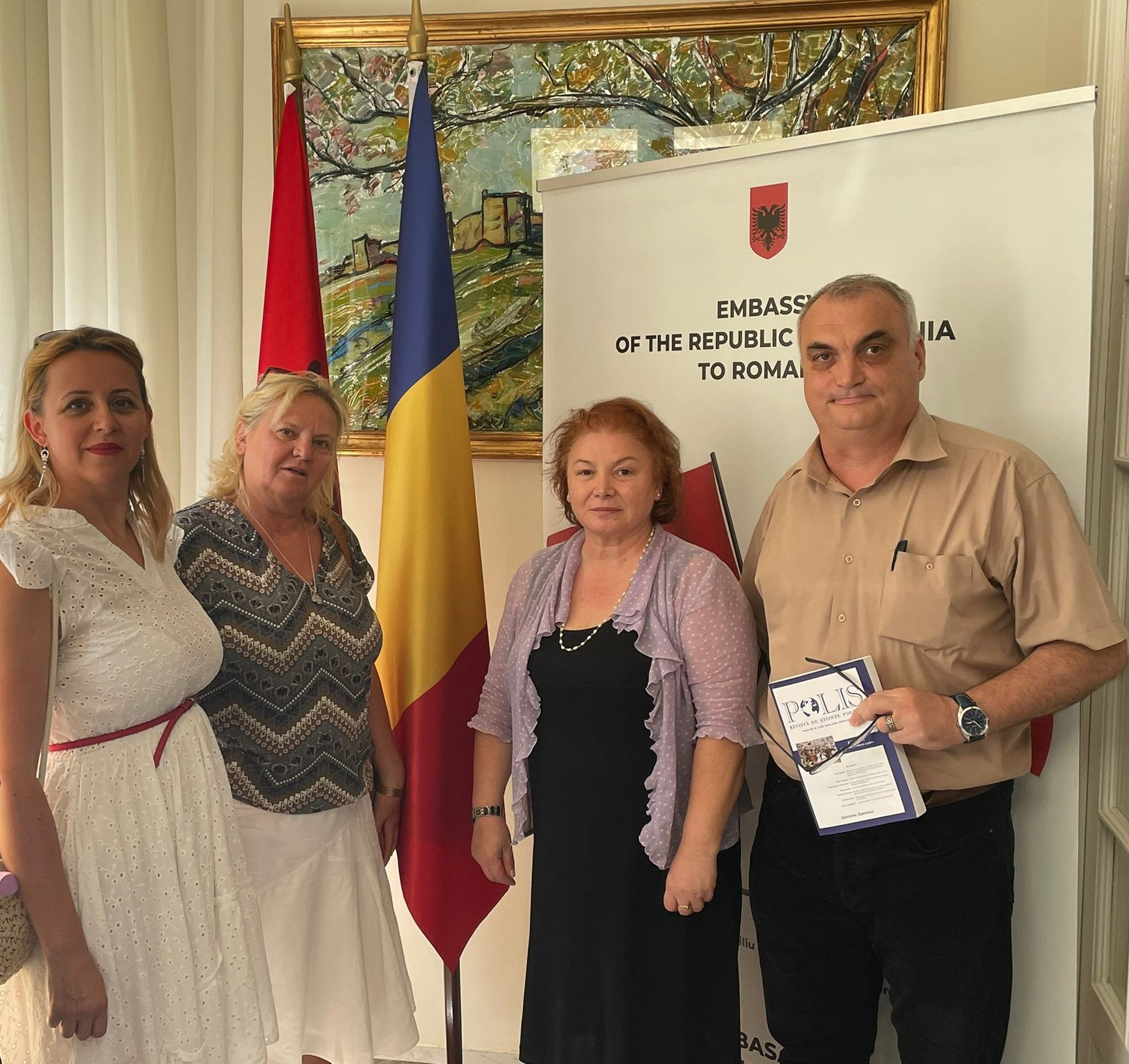 Urmașii lui V.A. Urechia, oaspeți ai Ambasadei Albaniei în România