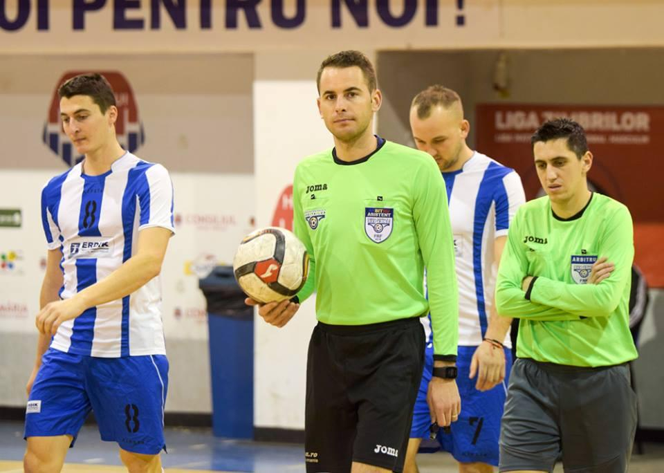 Arbitri şi observatori gălăţeni, la instructaj