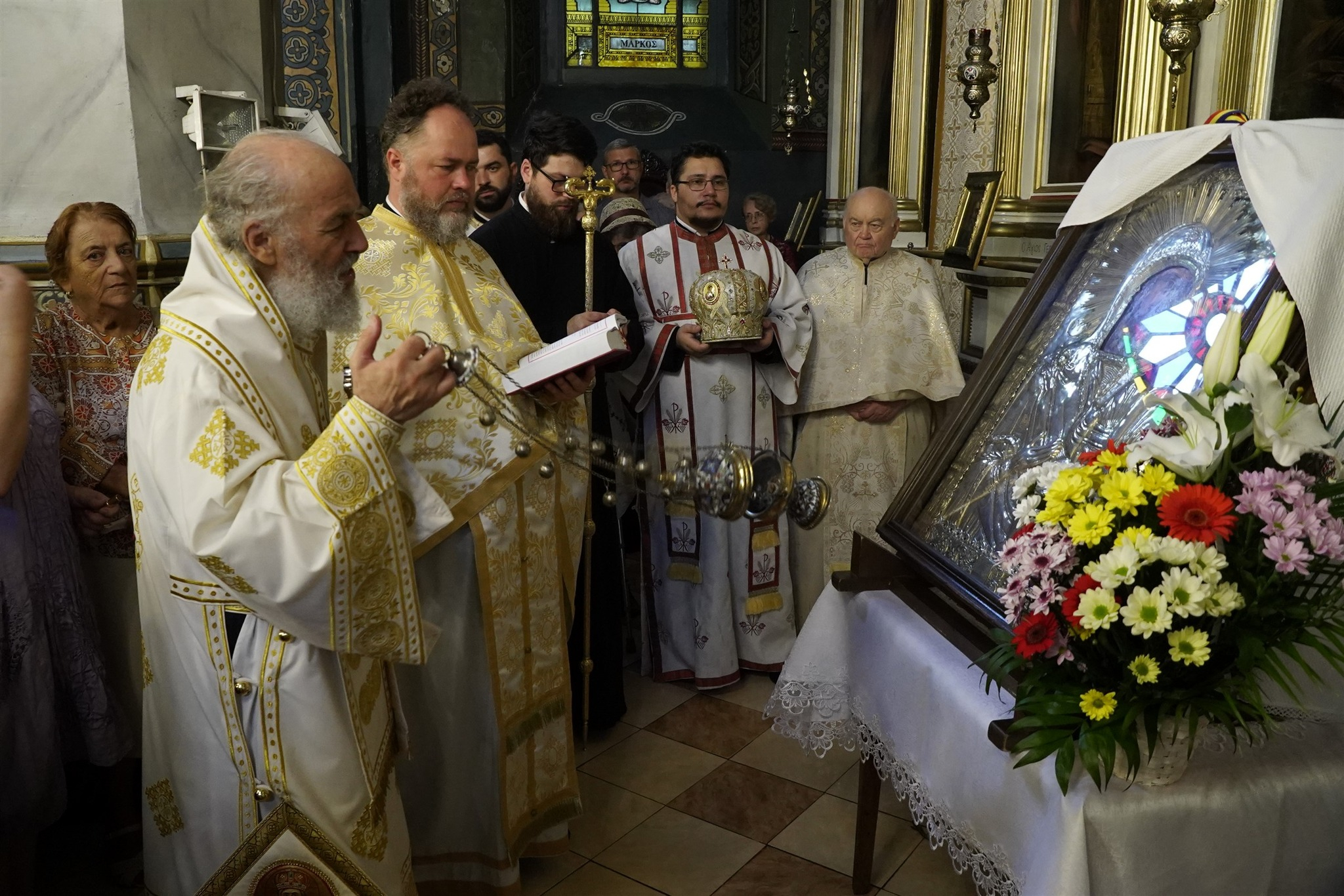 Hram la Biserica Greacă, în ziua Schimbării la Față a Mântuitorului