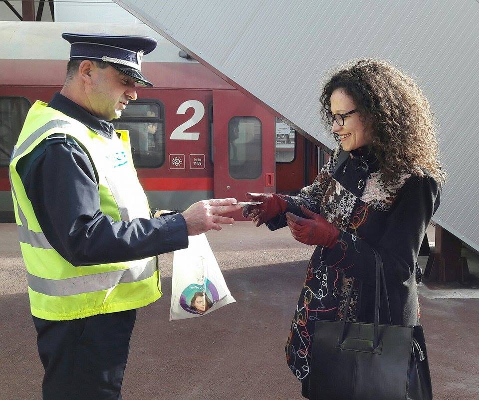 MĂRȚIȘOARE poliţiste pentru frumoasele Galaţiului. Care au fost cele mai tinere sărbătorite