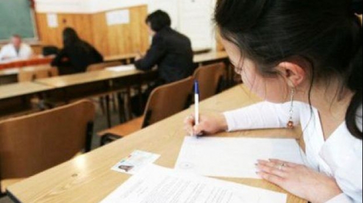 Bacalaureat 2012 - Trei candidaţi eliminaţi la prima probă