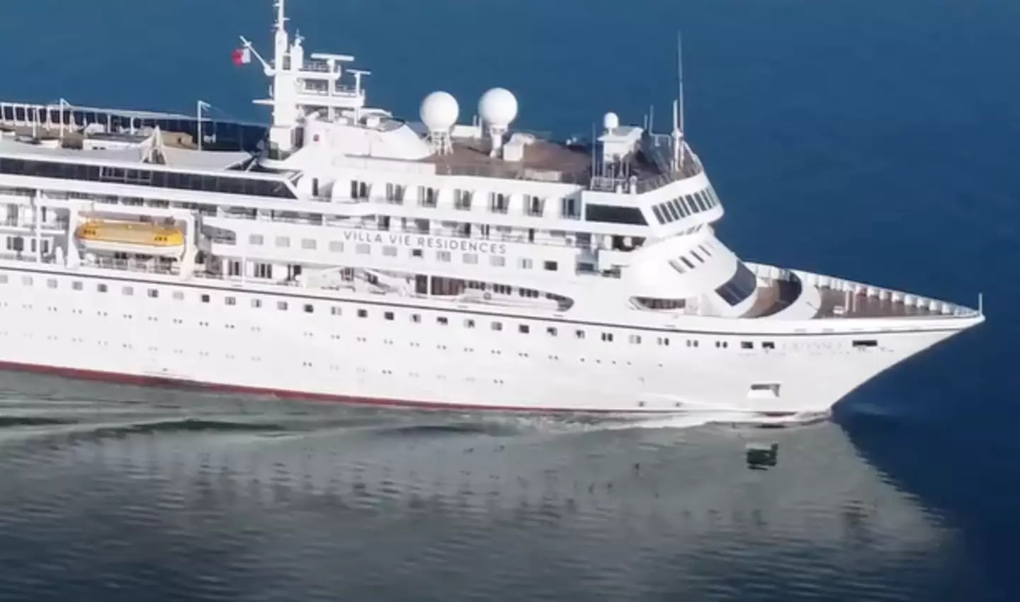 În croazieră în jurul lumii, cât ține mandatul lui Trump